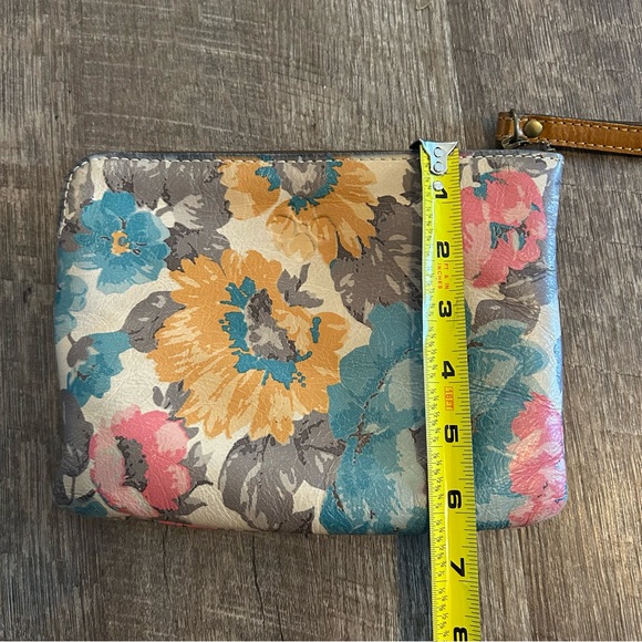 Patricia Nash Floral Wristlet Clutch - Picture 4 of 7